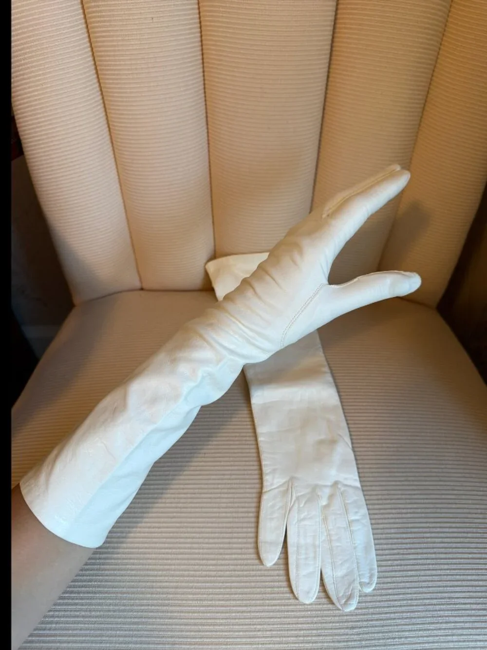 Vintage Jacobson's White Italian Kidskin Leather Opera Gloves - Size 6.5